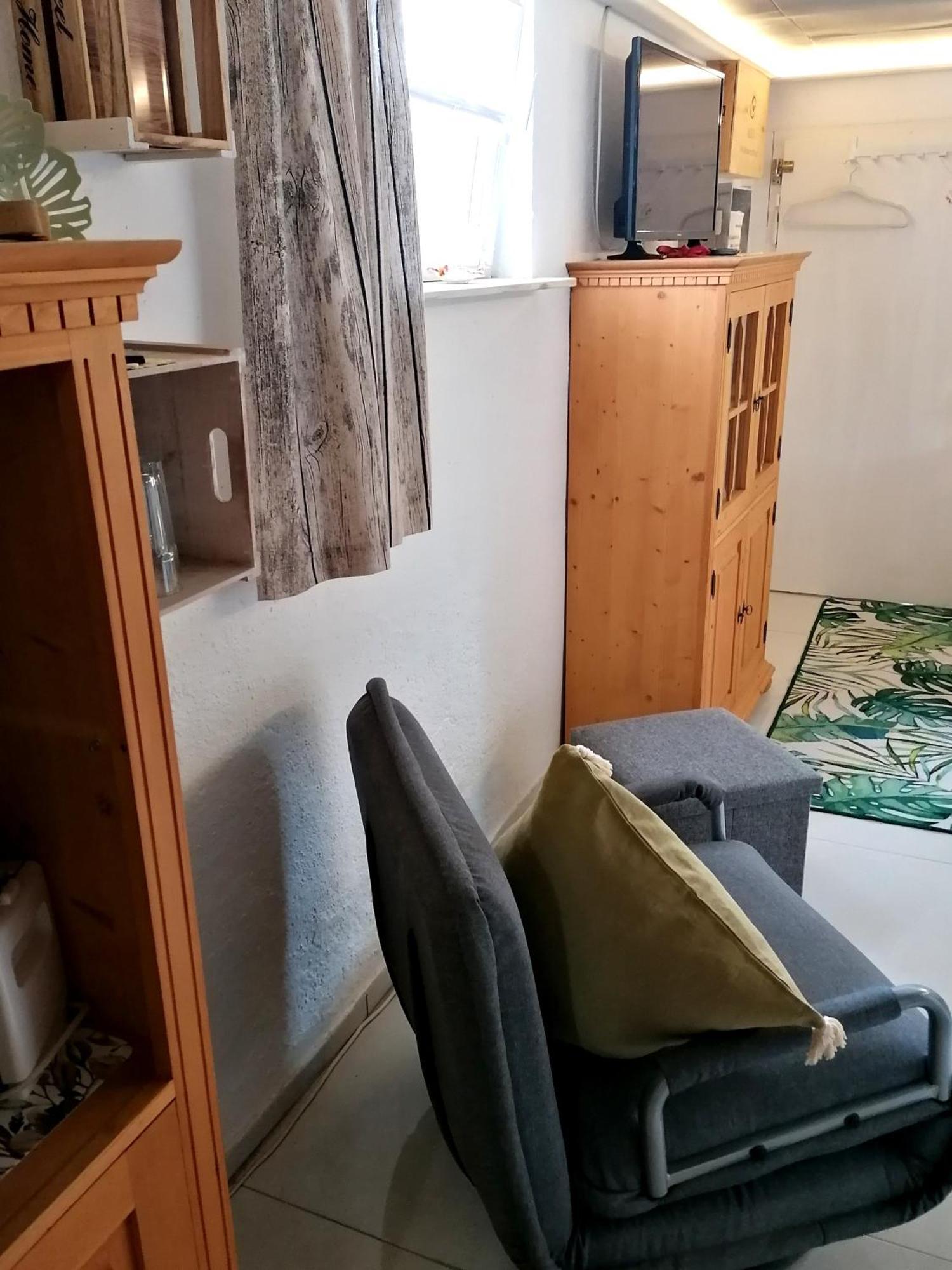 Kleines Studio Im Eichenwaeldchen, 1 Zimmer Kueche Bad Friedrichsgrun Exterior photo